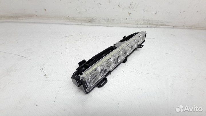 Стоп-сигнал Volkswagen Jetta 6 2.0 TDI 2015