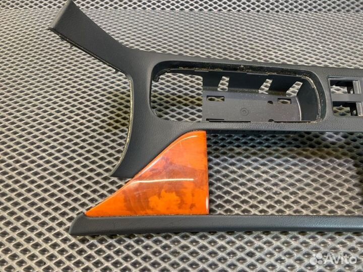 Консоль АКПП Lexus RX350