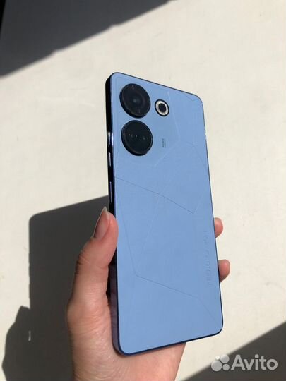 TECNO Camon 20 Pro, 8/256 ГБ