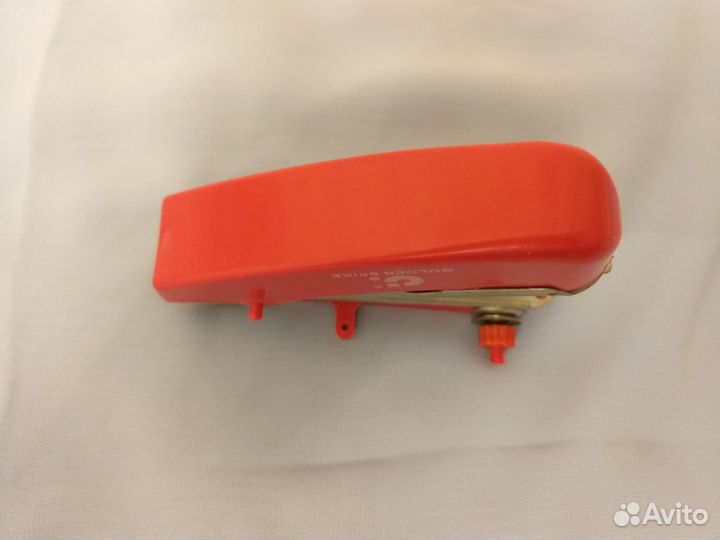 Машинка швейная ручная