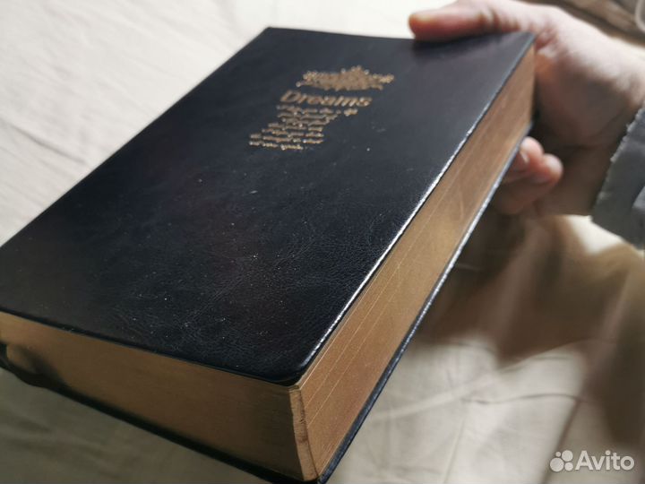 Блокнот в кожаной обложке