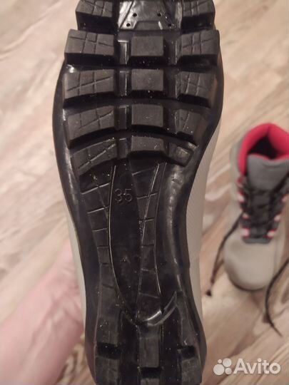 Лыжные ботинки