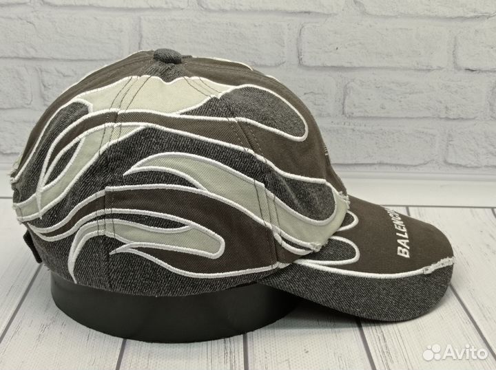 Бейсболка Balenciaga