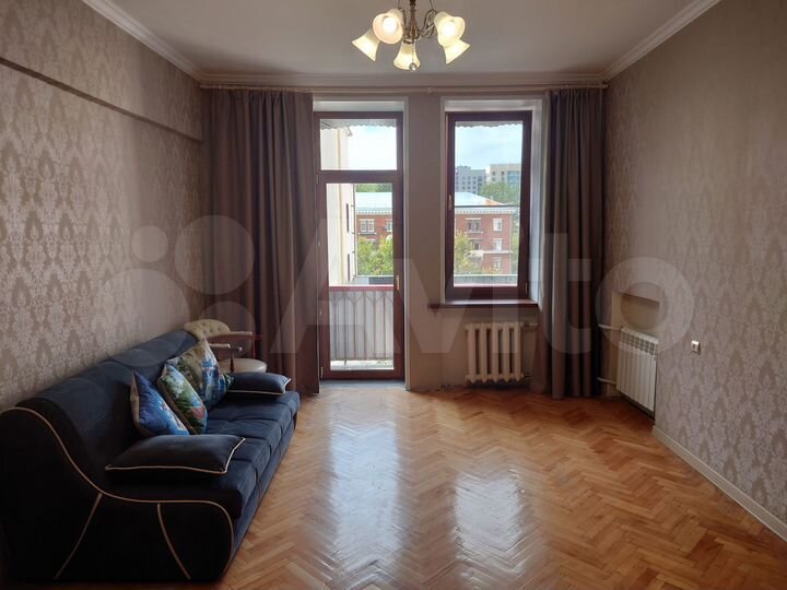 2-к. квартира, 67 м², 5/5 эт.