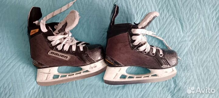 Хоккейные коньки bauer