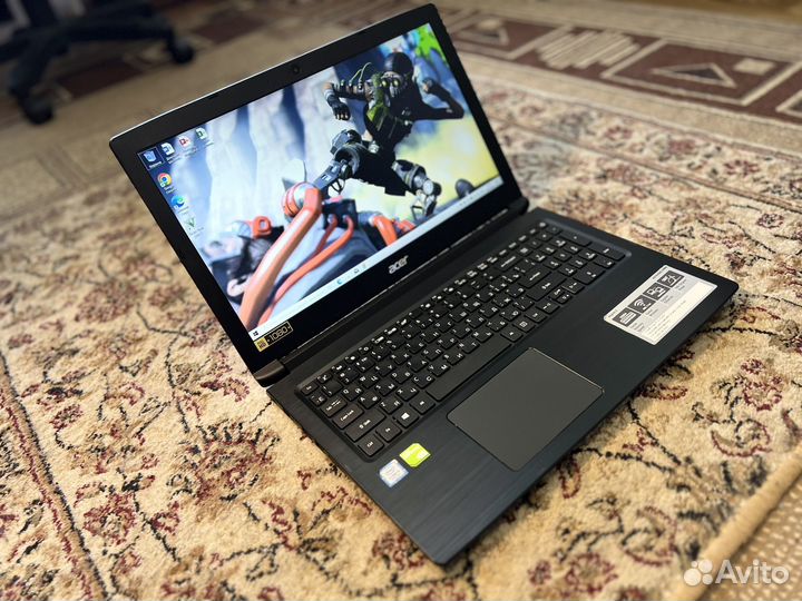 Игровой Ноутбук Acer i3-7020u/8гб/MX130 2гб