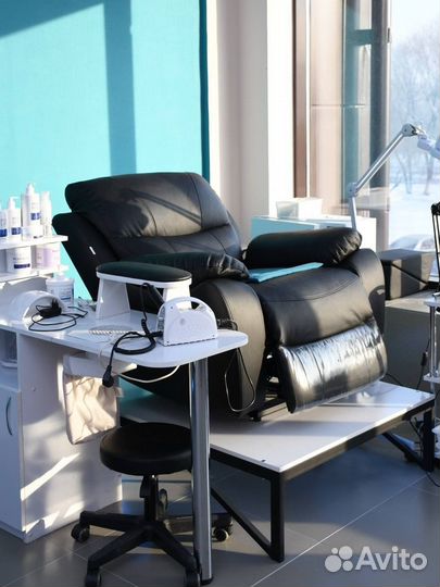 Педикюр с обработкой стоп восстановление ногтей