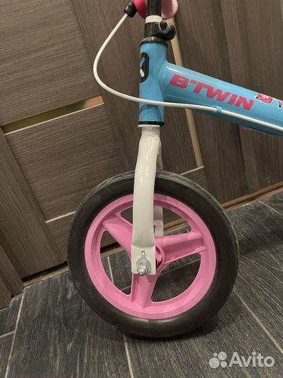 Беговел btwin для девочки