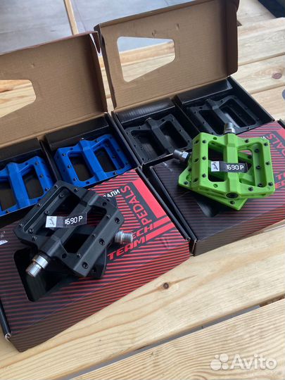 Педали для велосипеда