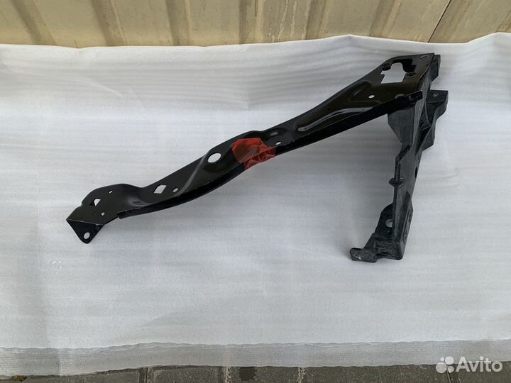 Кронштейн фары левый Mercedes Benz E class W212