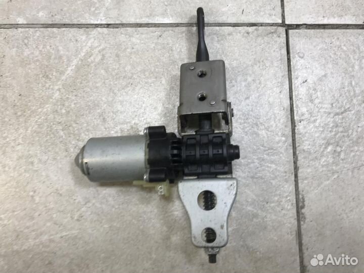 Моторчик регулировки сиденья Hyundai Elantra 5 MD