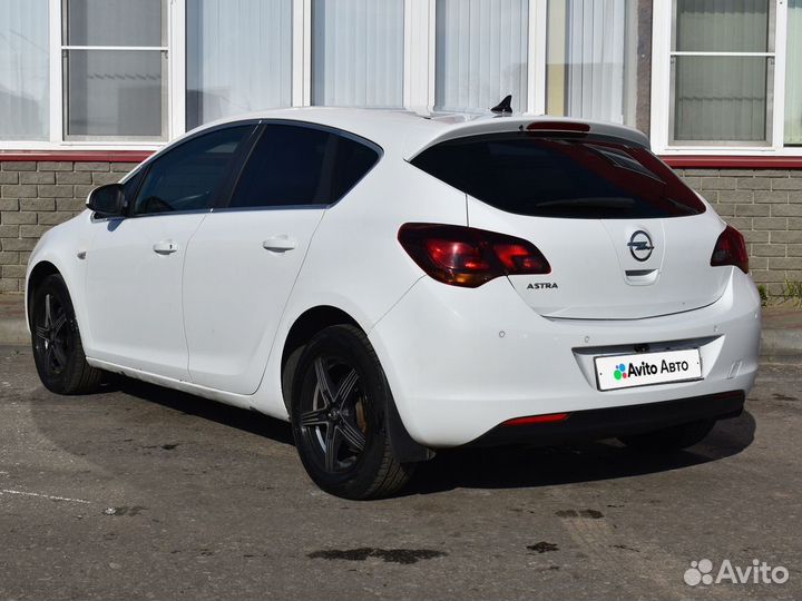 Opel Astra 1.6 AT, 2012, 204 000 км