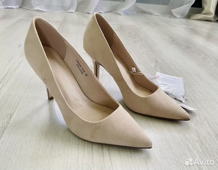 Туфли лодочки бежевые 36 замшевые