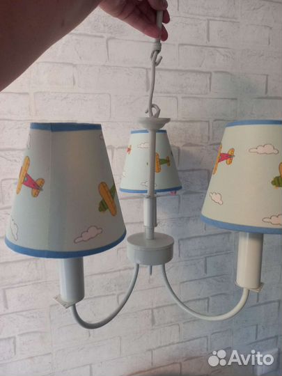 Люстра в детскую комнату классическая