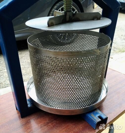 Пресс винтовой для ягод, фруктов и овощей