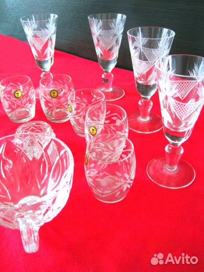 Хрустальные фужеры рюмочки