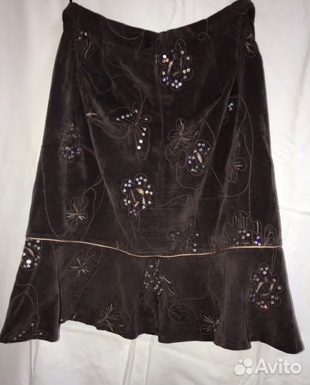 Костюм женский с юбкой