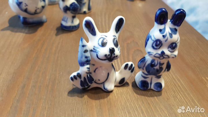 Статуэтки фигурки гжель