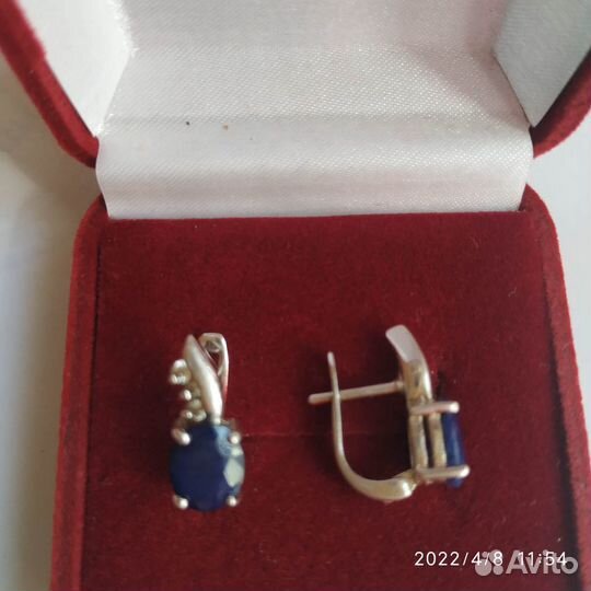 Серебряные серьги с сапфирами