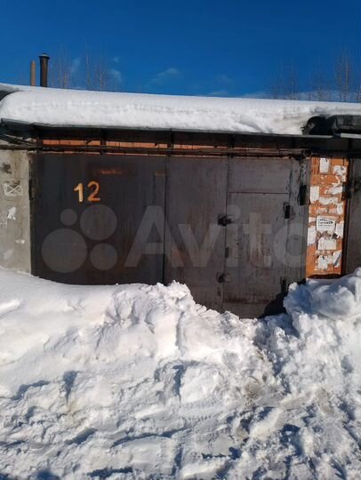 Гараж, > 30 м²