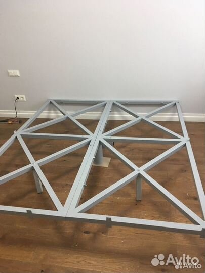 Парящая кровать