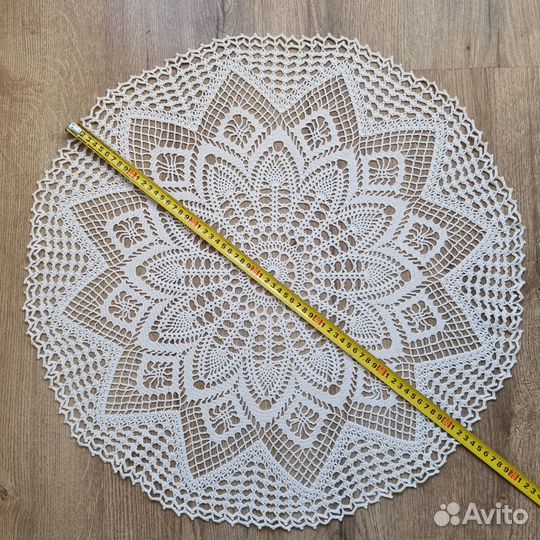 Салфетка кружевная, диаметр 63 см