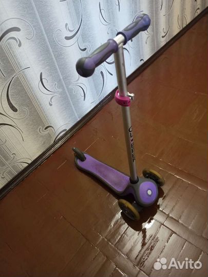 Самокат детский Globber со светящимися колесами