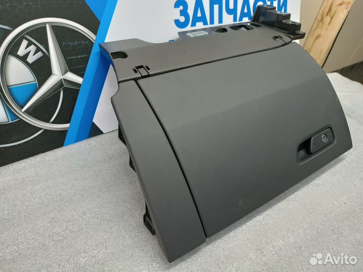 Бардачок Audi Q7 4M