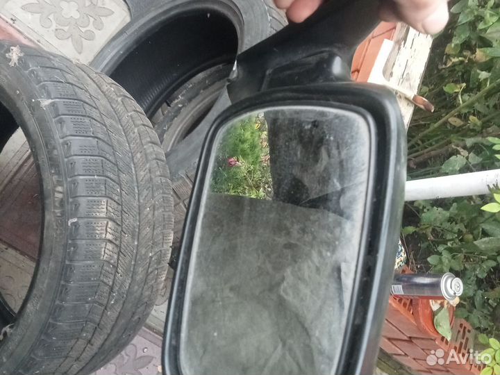 Зеркало правое Нисан