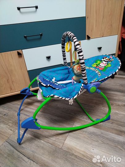 Шезлонг- качалка для ребенка