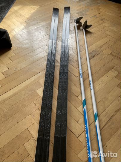 Беговые лыжи, палки, ботинки женские