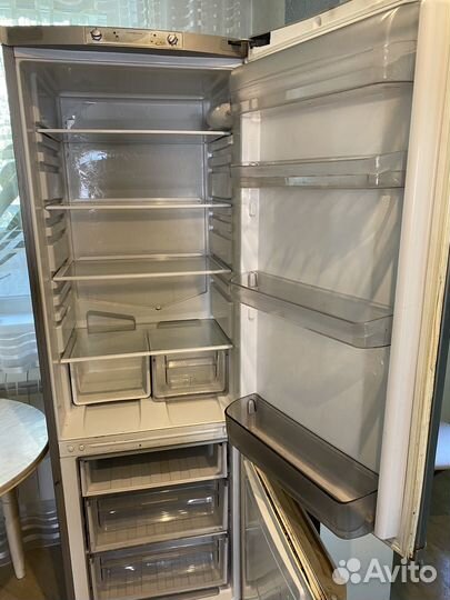 Холодильник на запчасти