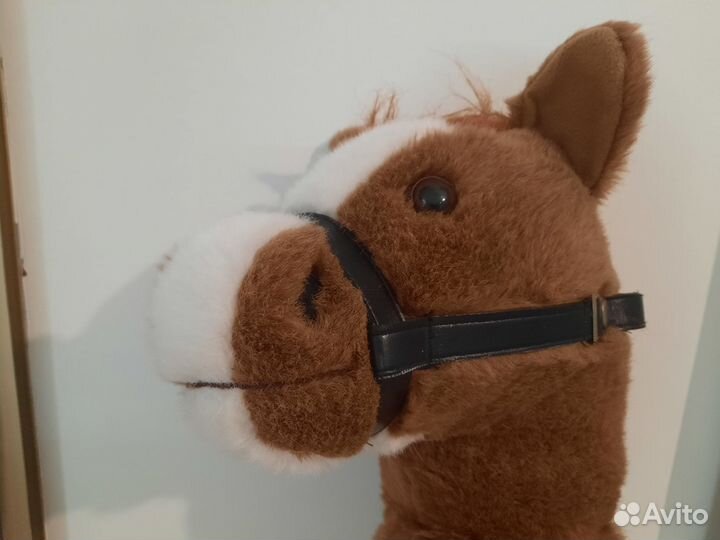 Конь-огонь (хоббихорс)