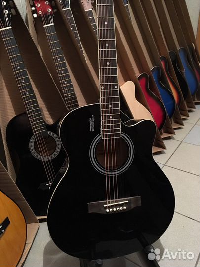 Электроакустическая гитара