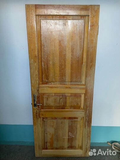 Дверь деревянная бу