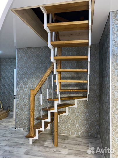 Лестница на металлокаркасе