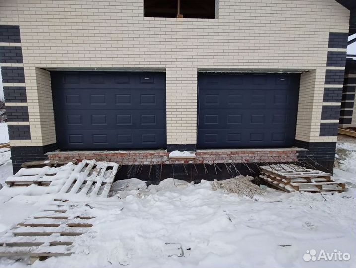 Секционные ворота