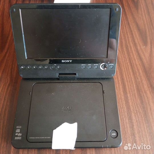 Устройство для просмотра фильмов с дисков