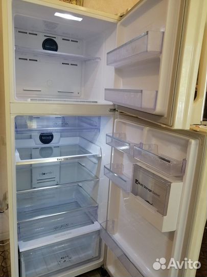 Холодильник Samsung Twin Cooling Plus