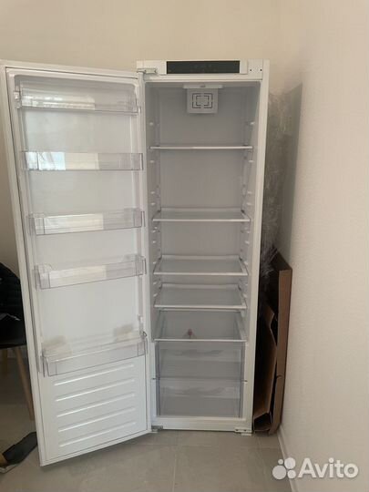 Встраиваемый холодильник IKEA frostig Фростиг