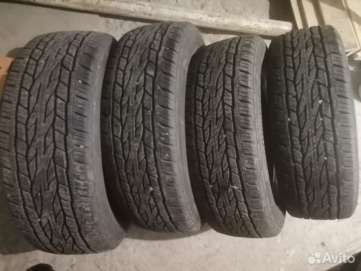 Continental ContiCrossContact LX2 215/60 R17