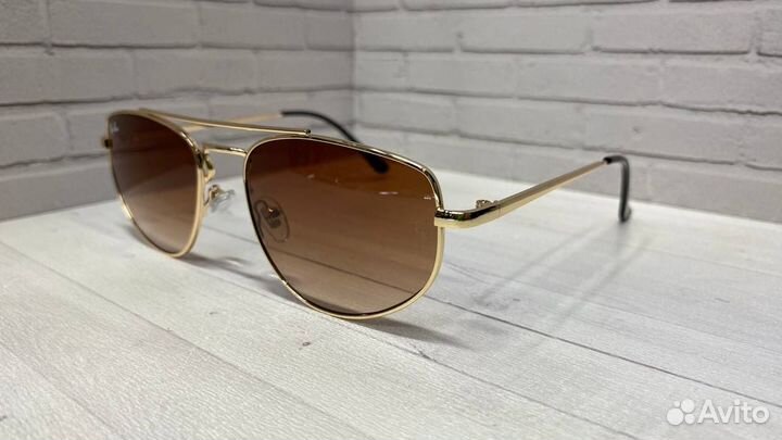 Солнцезащитные очки ray ban