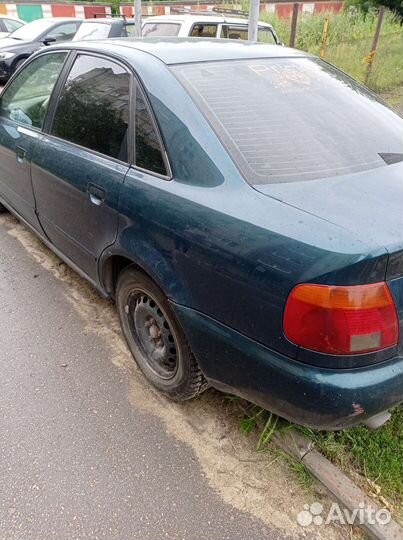 Audi A4 1.6 МТ, 1996, 232 000 км