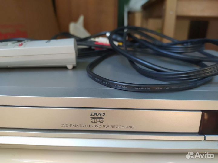 DVD плеер и рекордер Toshiba