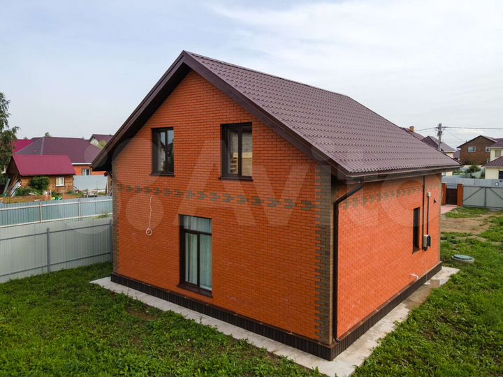 Дом 140 м² на участке 5 сот.