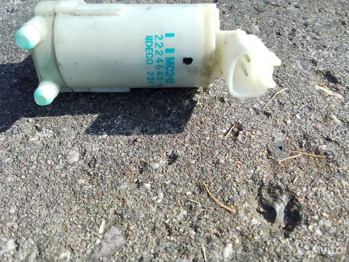 Бачок омывателя Ниссан тиида