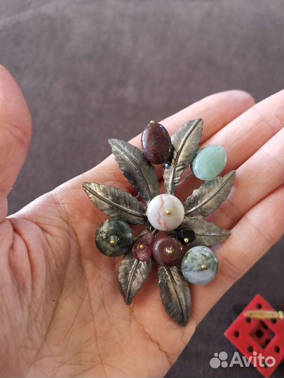 Брошь винтаж, натуральные камни, перламутр