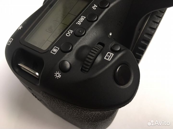 Canon EOS 80D Body (в идеальном состоянии)