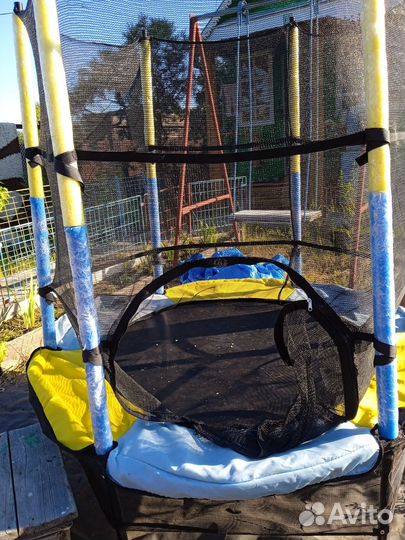 Детский батут с сеткой