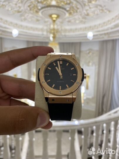 Часы hublot
